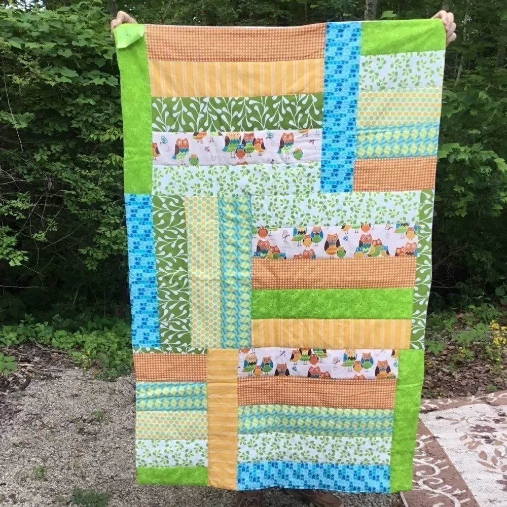 NWT  Hand Crafted Owls Quilt